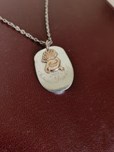 Charger l'image dans la galerie, Reste d'un morceau d'une louche en argent de la société des Vieux grenadiers de Genève, transformée en pendentif.