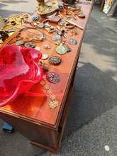 Charger l'image dans la galerie, Bibliothèque Anglaise Sheraton en acajou massif , tout début XIXE. Fabricant T Knigt & Son