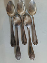 Charger l'image dans la galerie, Jezler fin XIXE série de 5 cuillères à thé en argent massif 0.800. Ayant appartenu à des marquis (couronne ) armoirie à identifier probablement famille noble ayant vécu en Suisse