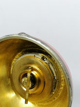 Charger l'image dans la galerie, Pendullette de bureau émail et argent .