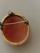 Charger l&#39;image dans la galerie, Les trois grâces,broche et pendentif camé Italie XXÈME, monture argent doré.
