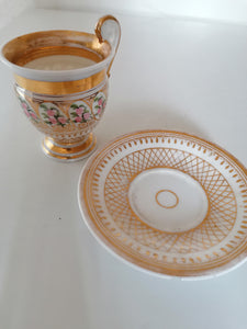 Tasse et sous tasse à café Vieux Paris peint à la main. D'époque Napoléon III