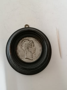 Médaillon Carol Duchesse de Berry Napoléon III, tiré d'une médaille commémoratives
