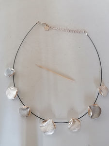 Ikita collier doré