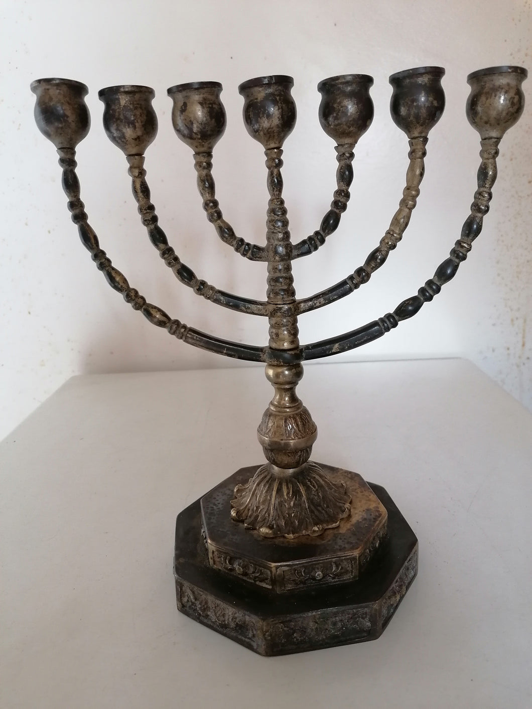 Menorah ancien XIXème en bronze doré. Belle qualitée et grande taille.