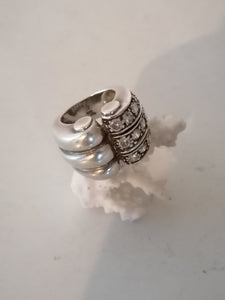 Jolie bague en argent style tank avec cristaux taillé