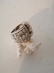 Jolie bague en argent style tank avec cristaux taillé