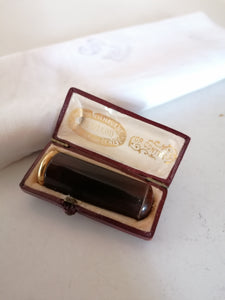 Fume cigarette en ambre et or 18 ct. Fait à Paris fin XIXème. Avec son étui
