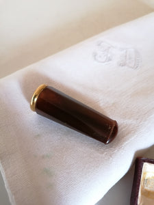 Fume cigarette en ambre et or 18 ct. Fait à Paris fin XIXème. Avec son étui