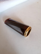 Charger l&#39;image dans la galerie, Fume cigarette en ambre et or 18 ct. Fait à Paris fin XIXème. Avec son étui
