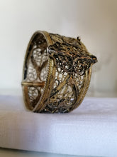 Charger l&#39;image dans la galerie, Bracelet filigrane argent doré, poinçons Tunisie début XXème
