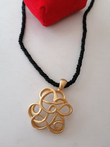 Guy laroche Paris pendentif doré fantaisie