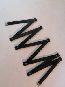 Rare mètre pliant en écaille XIXème parfait état