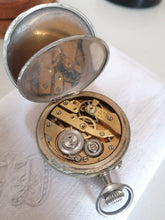 Charger l&#39;image dans la galerie, Montre oignon en métal blanc, mérite. Une révision. Vers 1900
