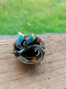 Broche oiseau en argent émail et marcassite. Quelques manque