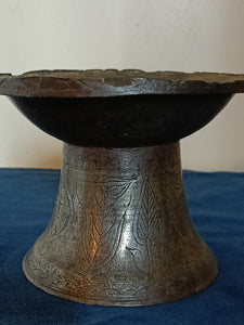 Rare encensoir Arménie ou Caucase , haute époque probablement XVIIème. Cuivre avec belle patine .
