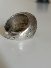 Charger l&#39;image dans la galerie, Bague d&#39;époque Art déco travail français avec poinçons de maître en argent massif. Vers 1925

