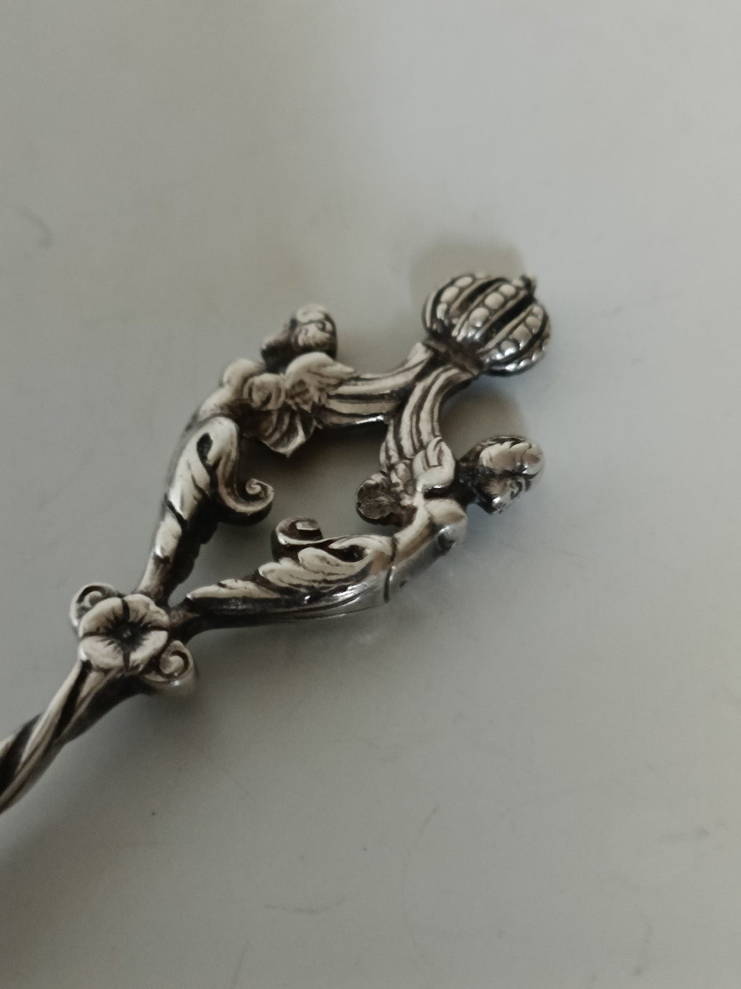 Cuillère de collection probablement allemande fin XIX dans le style haute époque