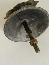 Charger l&#39;image dans la galerie, Heurtoir en bronze décors paon, inde copie XX ème
