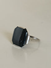 Charger l&#39;image dans la galerie, Bague d&#39;époque art déco argent et Agathe taillée.
