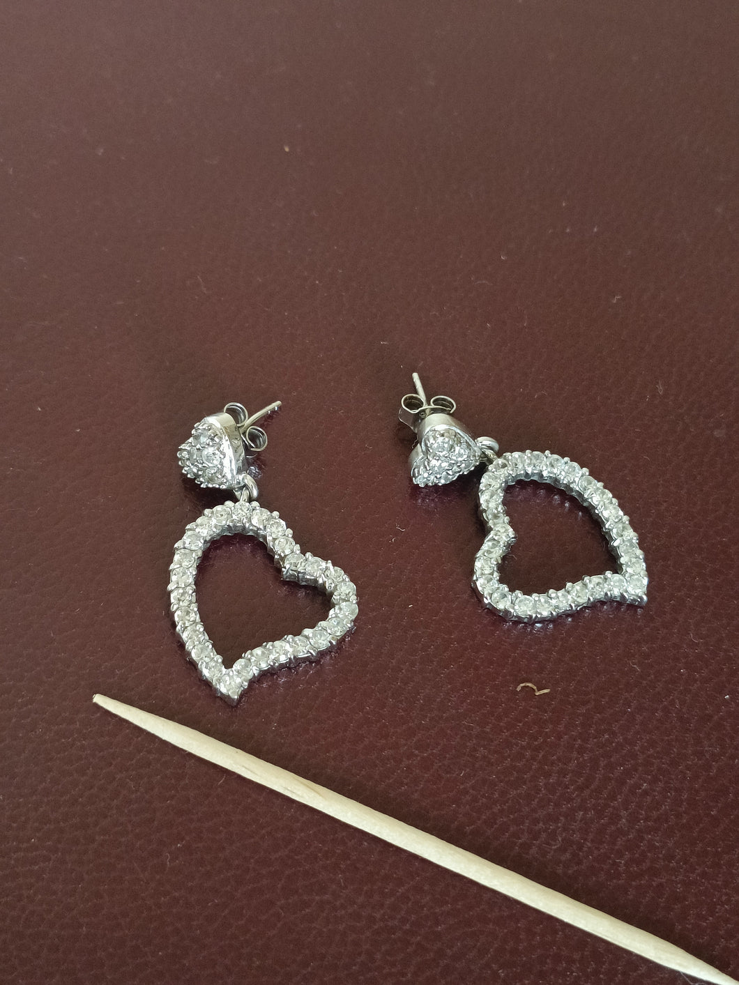 Paire de clou d'oreilles cœur certi cristaux en argent doré