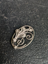 Charger l&#39;image dans la galerie, Broche florale  moderniste argent et filigrane
