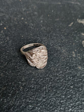 Charger l&#39;image dans la galerie, Bague moderniste en argent

