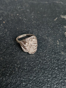 Bague moderniste en argent