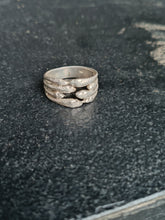 Charger l&#39;image dans la galerie, Bague serpent en argent
