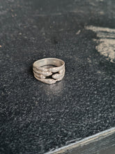 Charger l&#39;image dans la galerie, Bague serpent en argent
