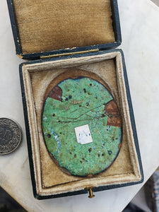 Peinture sur émail Marie et le Christ descendu de la Croix. Quelque dégât . XIX ème
