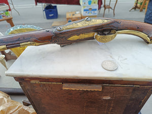 Pistolet à Silex belge , bonne état général.

Fin XVIIIÈME début XIX