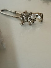 Charger l&#39;image dans la galerie, Porte clé lion en argent massif
