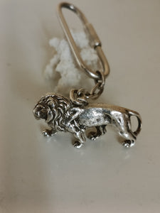 Porte clé lion en argent massif