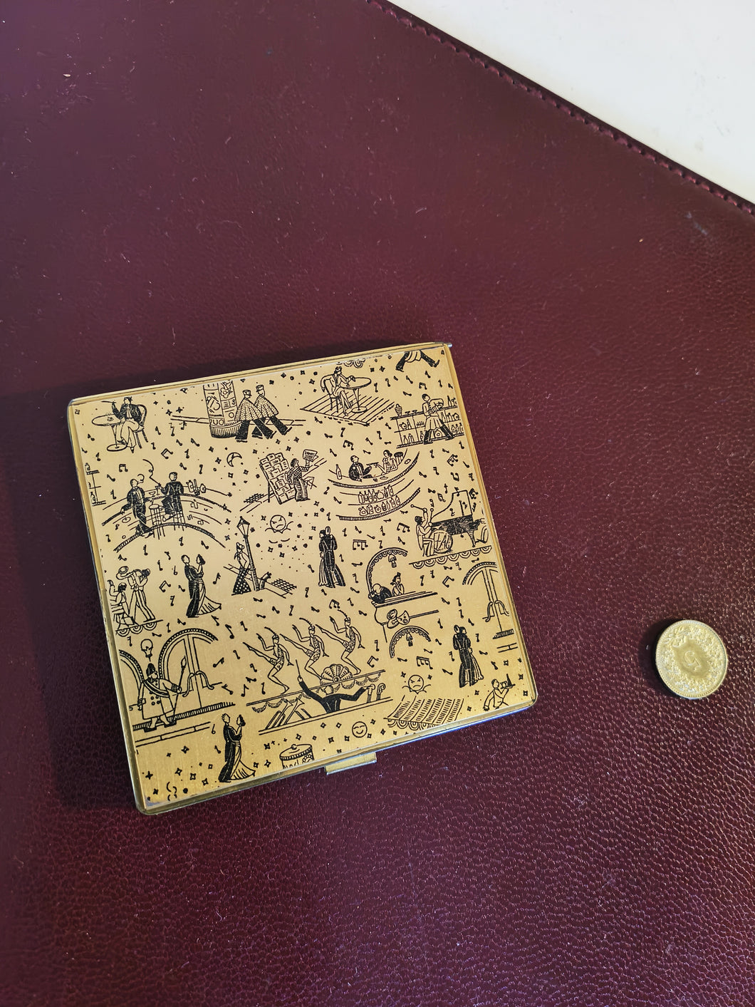 Boîte à Poudrer Foreign Anglaise vers 1950