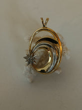 Charger l&#39;image dans la galerie, Franklin Mint broche en argent doré Sterling daté 1985
