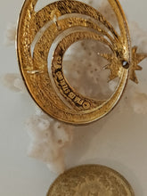 Charger l&#39;image dans la galerie, Franklin Mint broche en argent doré Sterling daté 1985

