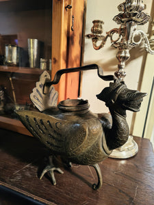 Java rare lampe à huile en bronze zoomorphe pour théâtre d'ombres
