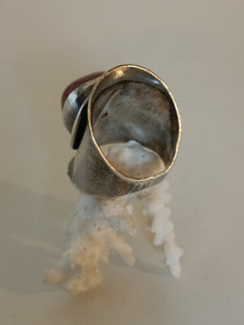 Bague Art Déco en argent avec cabochon en Bakélite