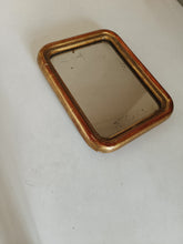 Charger l&#39;image dans la galerie, Petit miroir doré à l&#39;or fin Louis Philippe, fin XIXÈME dans son jus .
