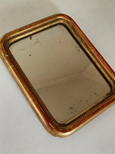 Charger l&#39;image dans la galerie, Petit miroir doré à l&#39;or fin Louis Philippe, fin XIXÈME dans son jus .
