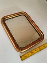 Charger l&#39;image dans la galerie, Petit miroir doré à l&#39;or fin Louis Philippe, fin XIXÈME dans son jus .
