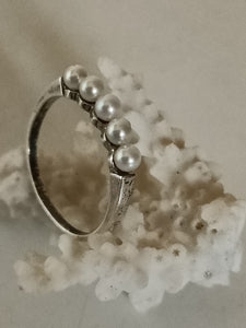 Bague anglaise argent et perles vers 1920