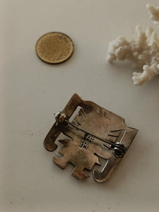 Broche divinité Péru argent massif et or