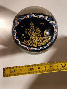 Murano sulfure presse papier en verre soufflé . xxème