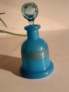 Flacon à parfum en Opaline XIX ème, décors bordure à la grecque , peinte à l'or fin .