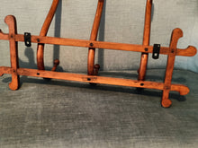 Charger l&#39;image dans la galerie, Thonet Autriche , porte manteaux en bois cintré d&#39;époque Art nouveau 1920
