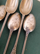 Charger l&#39;image dans la galerie, Rare série de 6 cuillère Mazagran ou dite soda en argent massif Français orfèvre Ravinet D&#39;enfert vers 1920.
