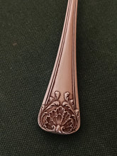 Charger l&#39;image dans la galerie, Coquille Louis XIV cuillère à sauce en argent massif Français. Début XXÈME
