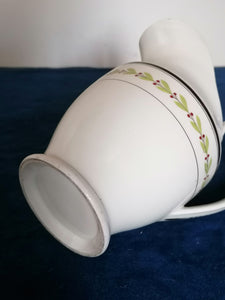 Pot à lait en faïence de carouge ancienne , peint à la main en parfait état